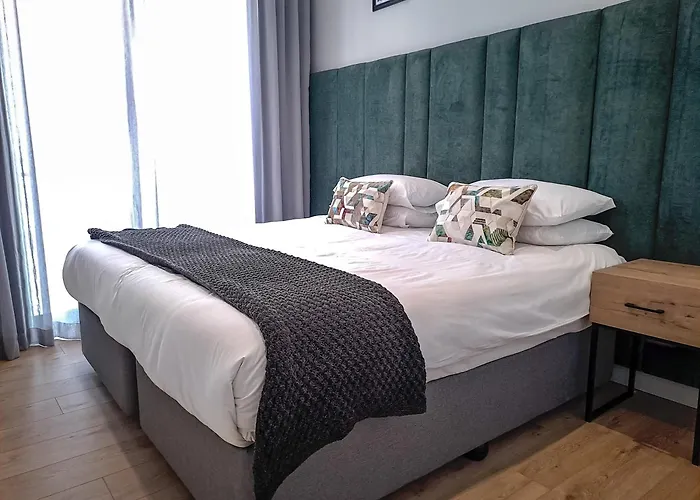 Executive Apartment At Ellipse Waterfall